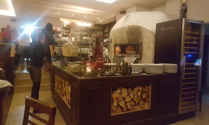 Cortina Pizzeria